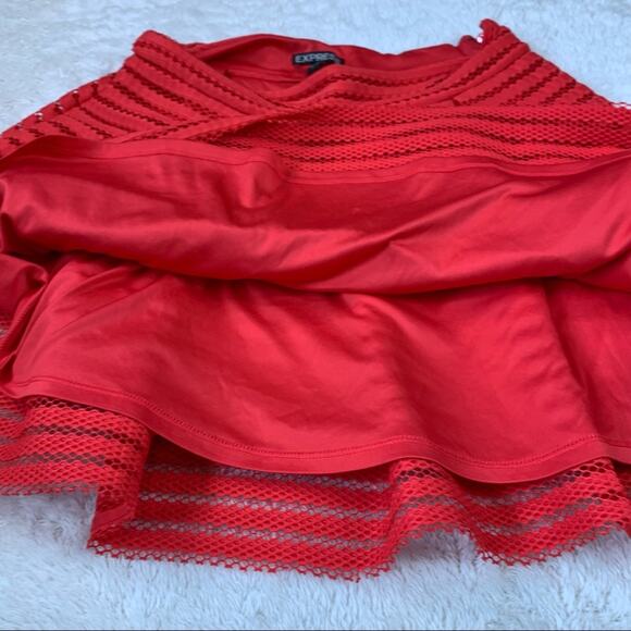 Express striped mesh overlay fit and flare skirt, size 2 - Picture 5 of 7